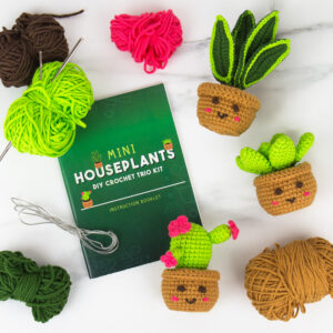Mini Houseplants Crochet Kit - Image 2